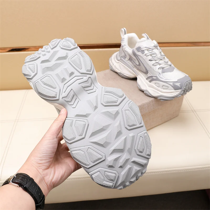 Sophisticated Prada Low Shoes 33617