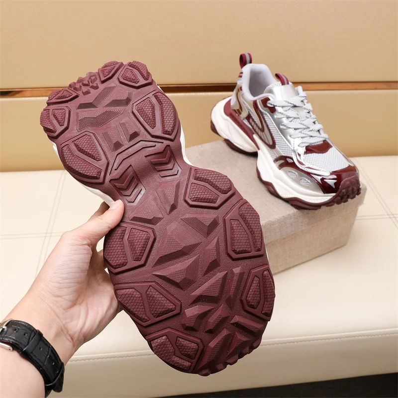 Neat Prada Low Shoes 33620
