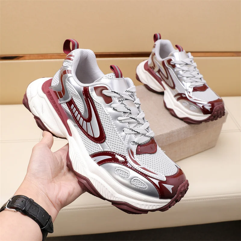 Neat Prada Low Shoes 33620