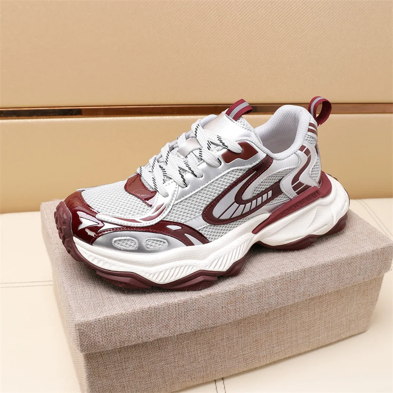 Neat Prada Low Shoes 33620