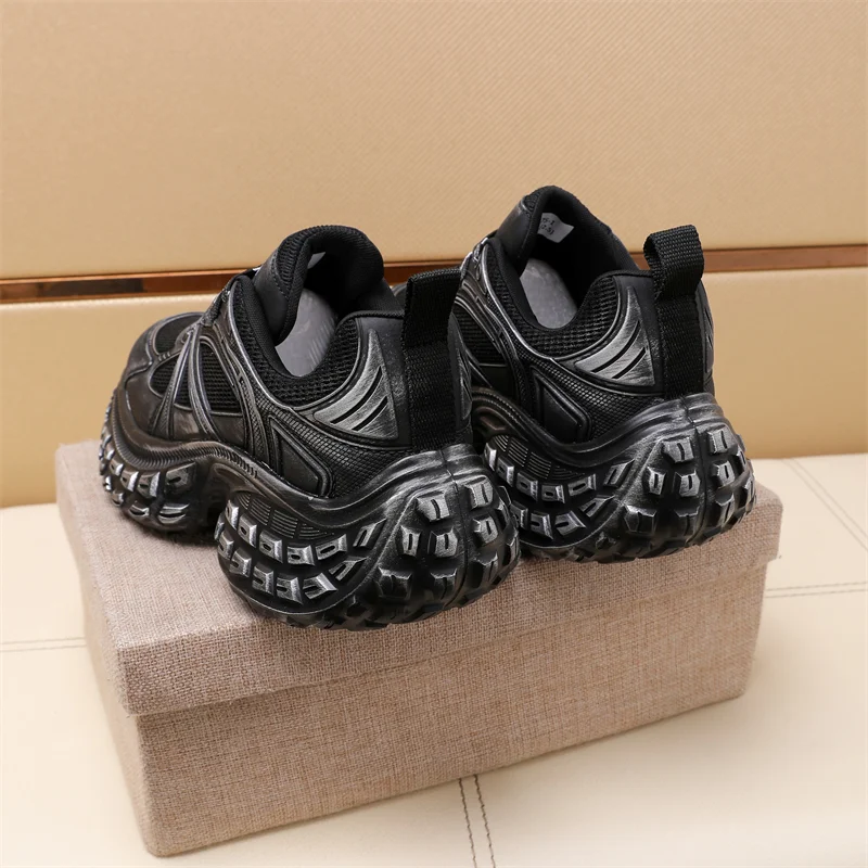 Sleek Prada Low Shoes 33610