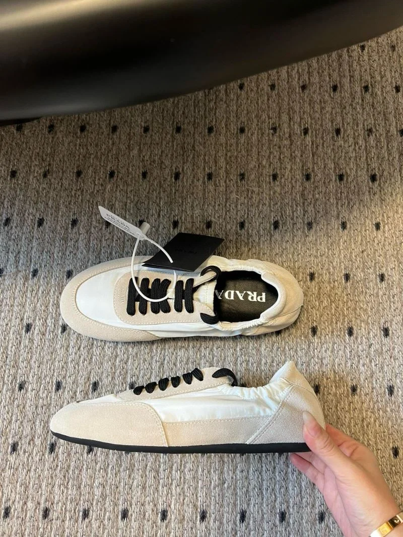 Prada Low Shoes Breathable 34418