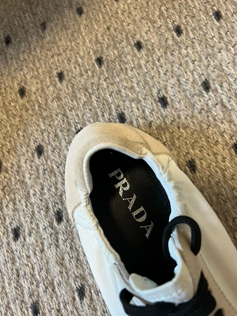 Prada Low Shoes Breathable 34418