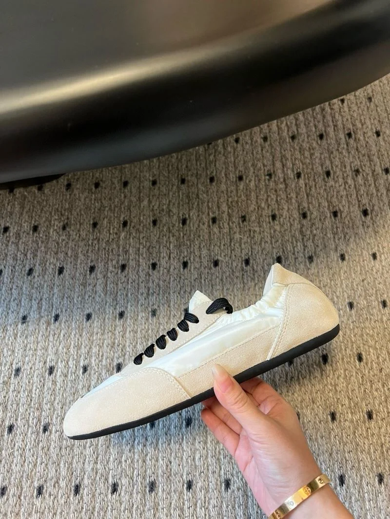 Prada Low Shoes Breathable 34418
