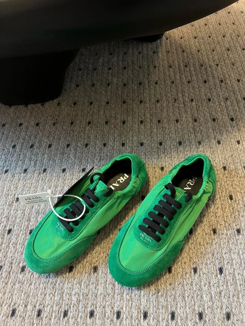 Prada Low Shoes TimelessDesign 34433
