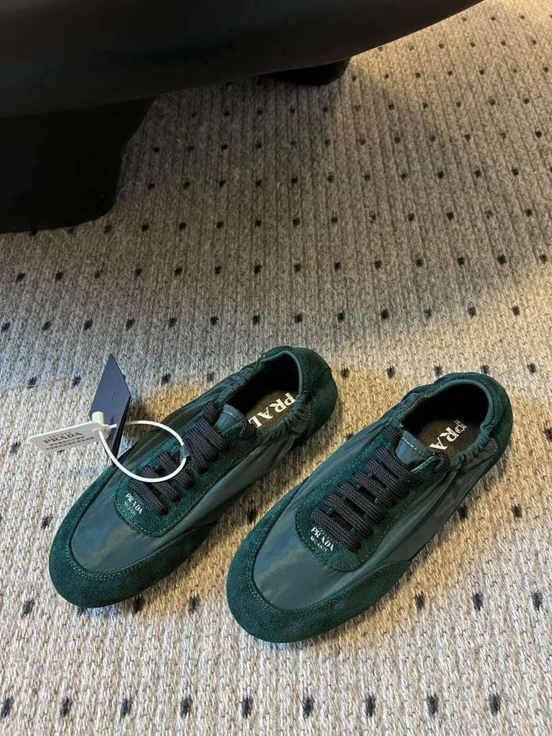 WrinkleFree Prada Low Shoes 34425