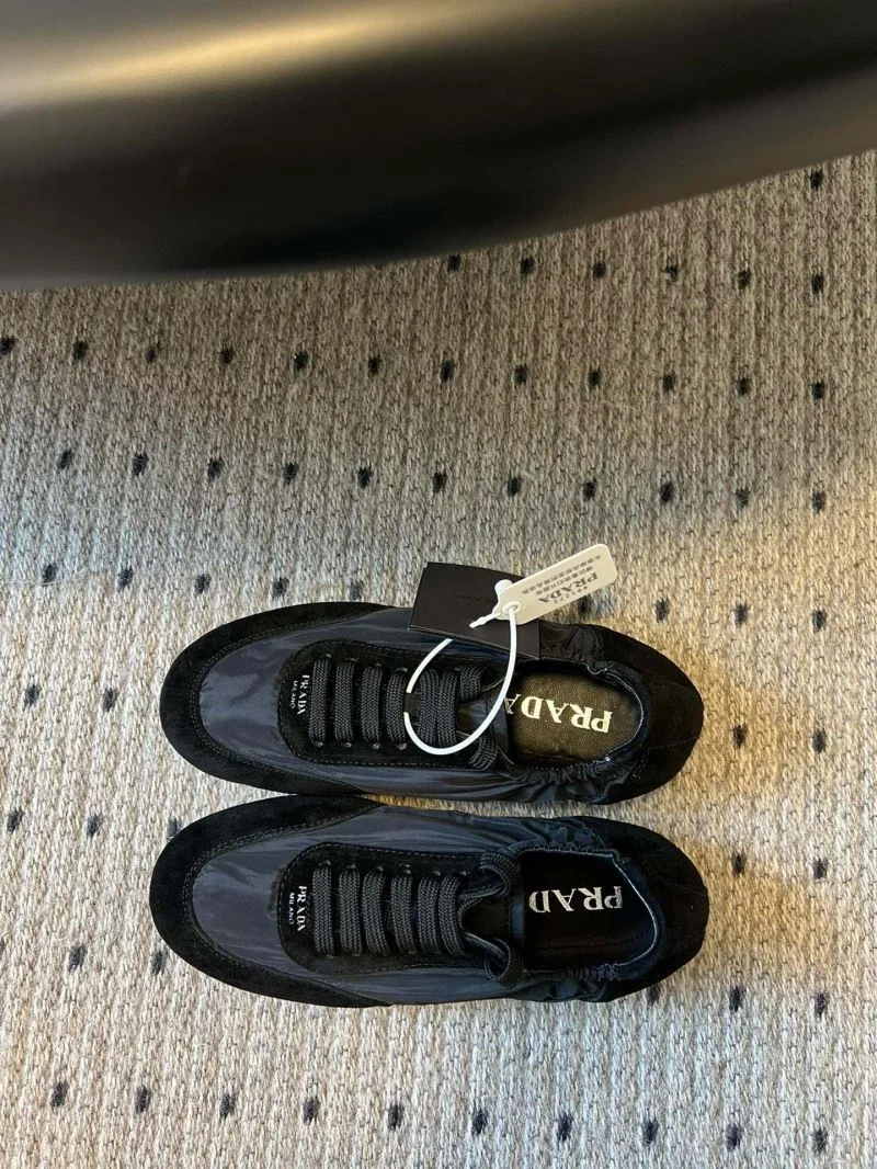 Prada Low Shoes Compact 34431
