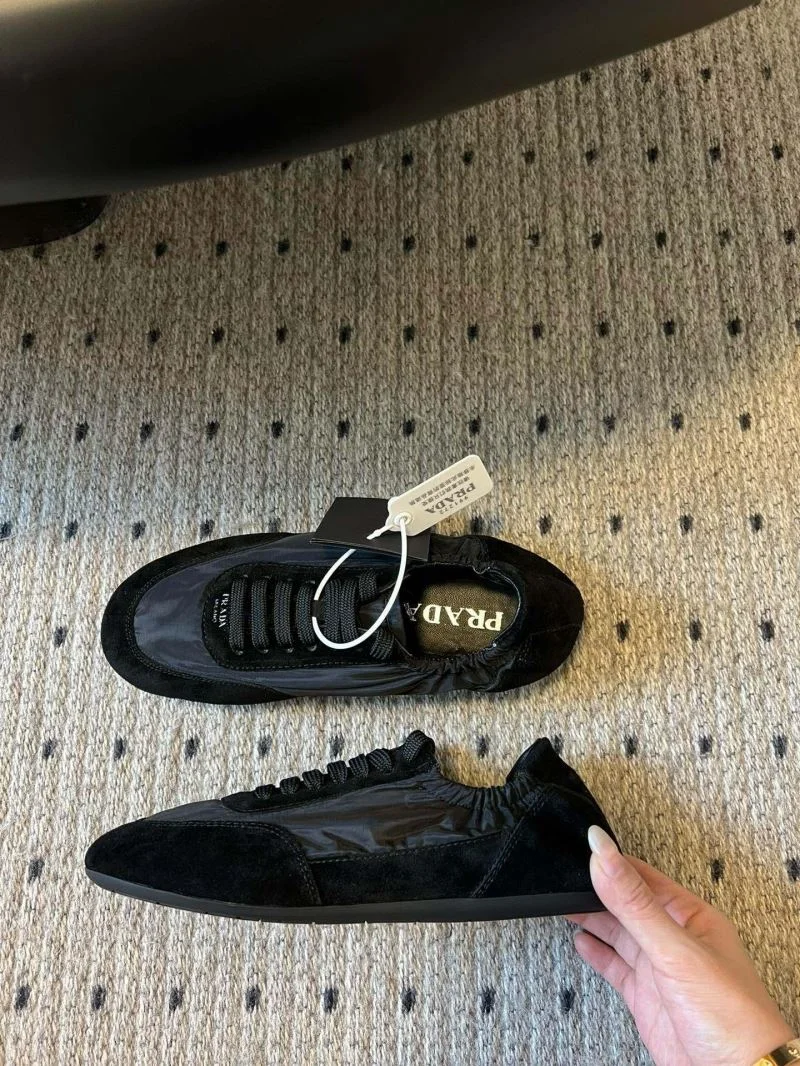 Prada Low Shoes Compact 34431