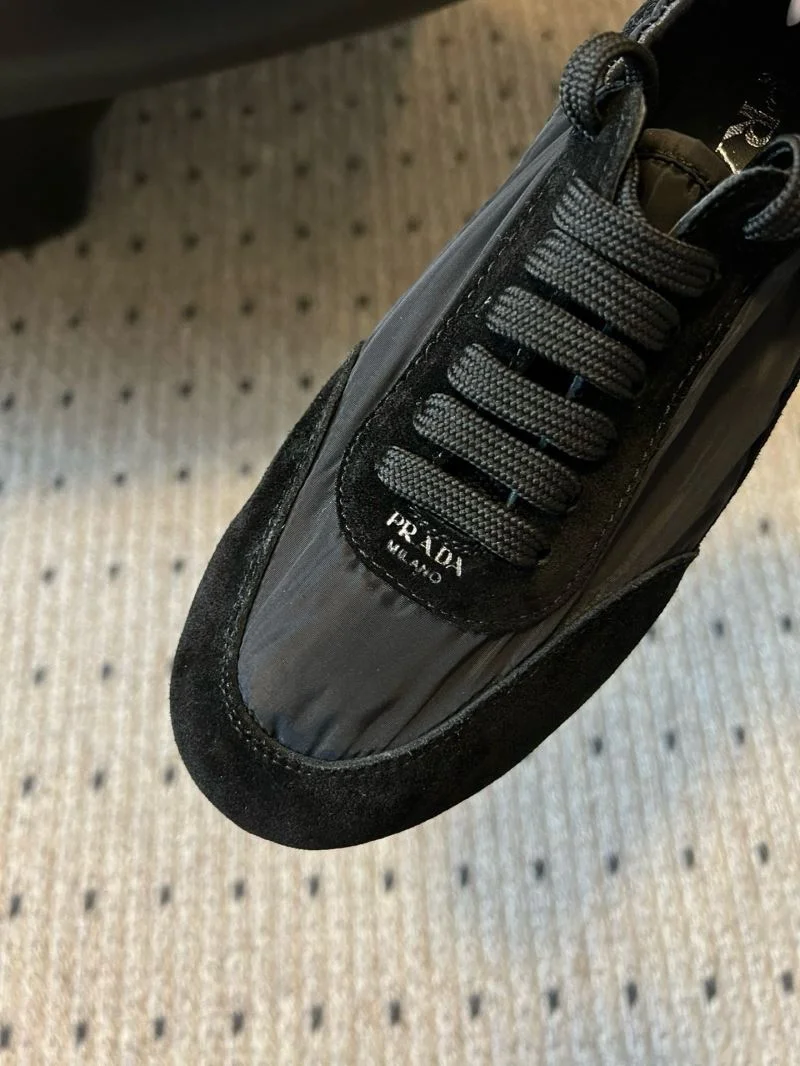 Prada Low Shoes Compact 34431