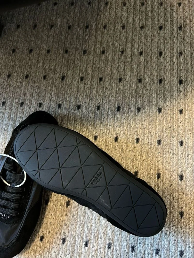 Prada Low Shoes Compact 34431