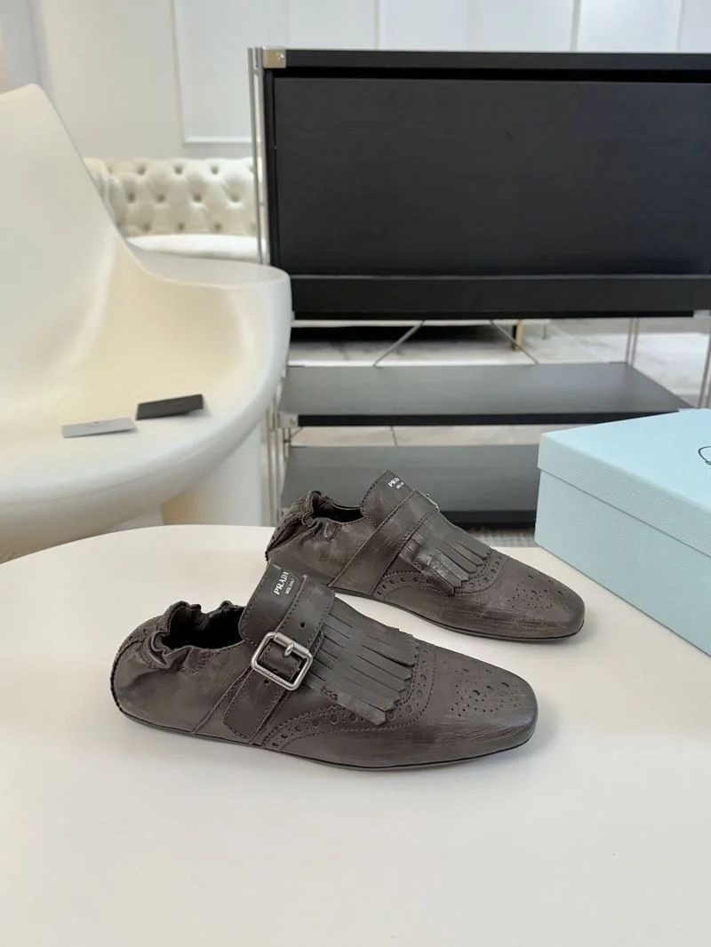 Soft Prada Low Shoes 34408