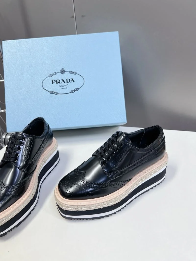 Compact Prada Low Shoes 34430