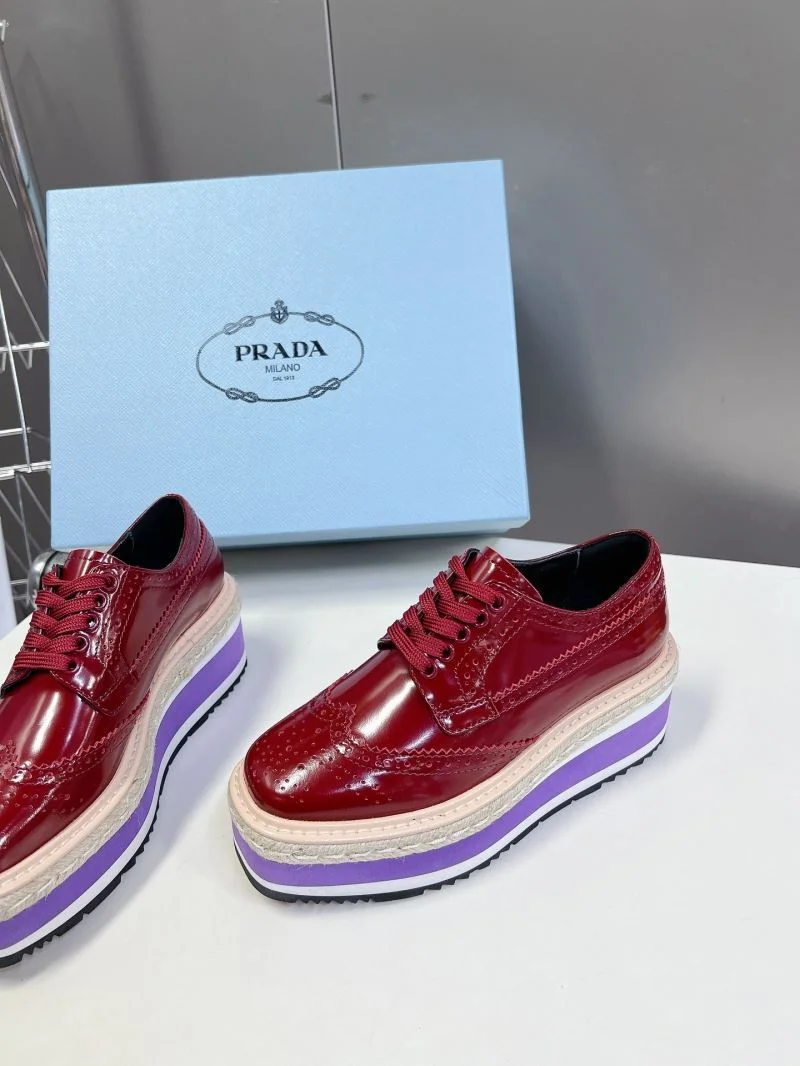 Sleek Prada Low Shoes 34429