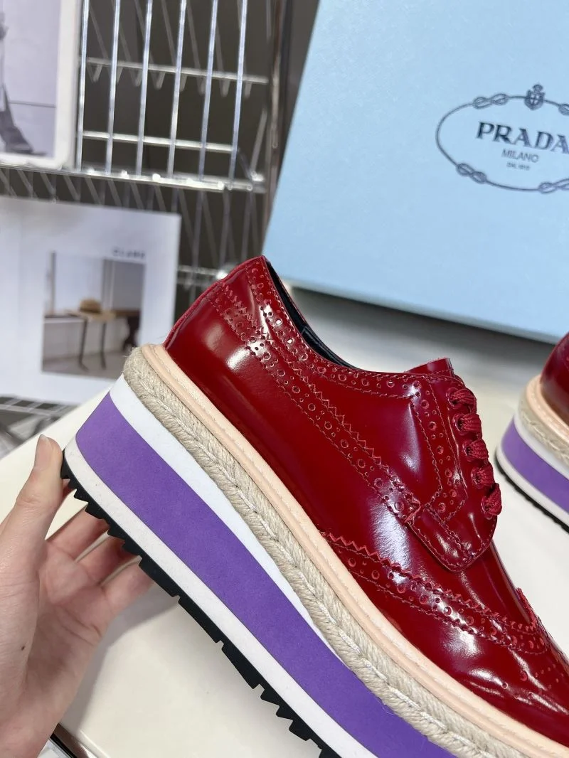 Sleek Prada Low Shoes 34429