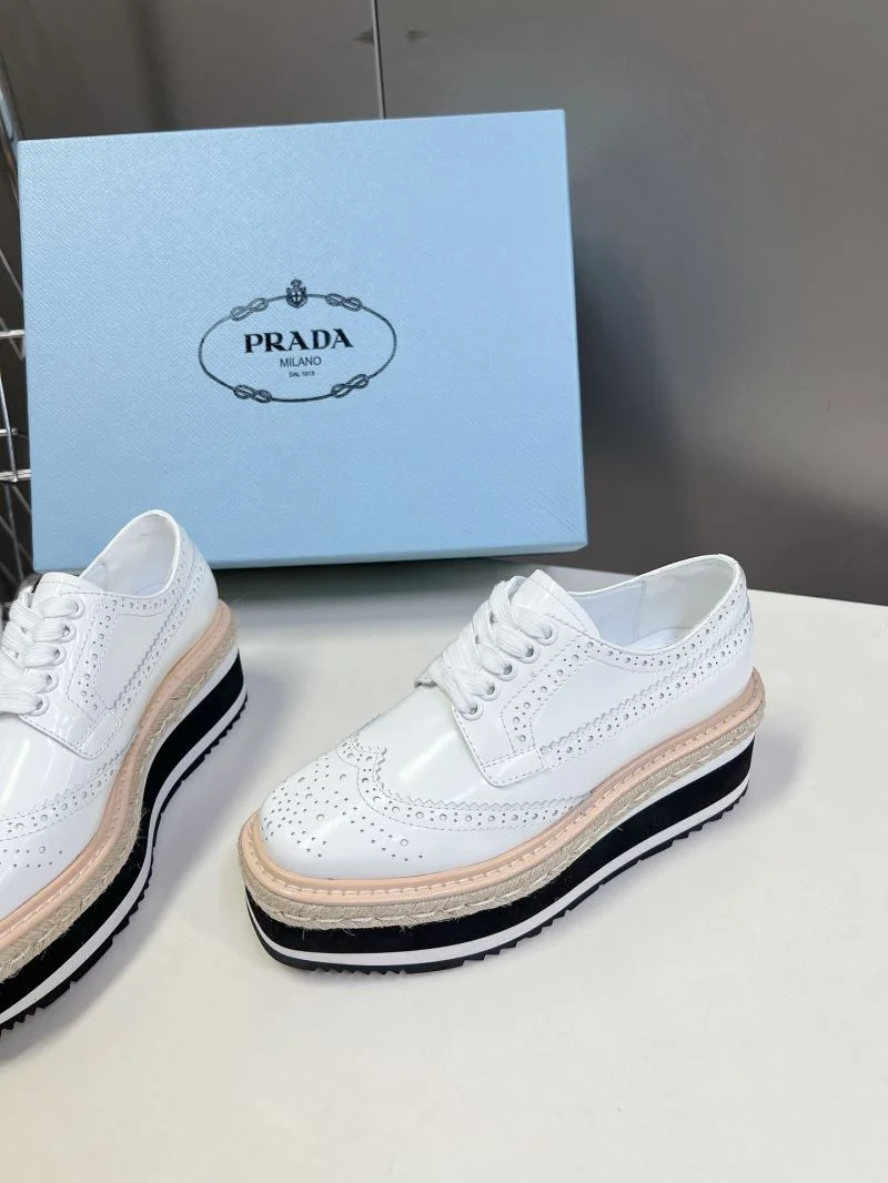 Prada Low Shoes Popular 34426
