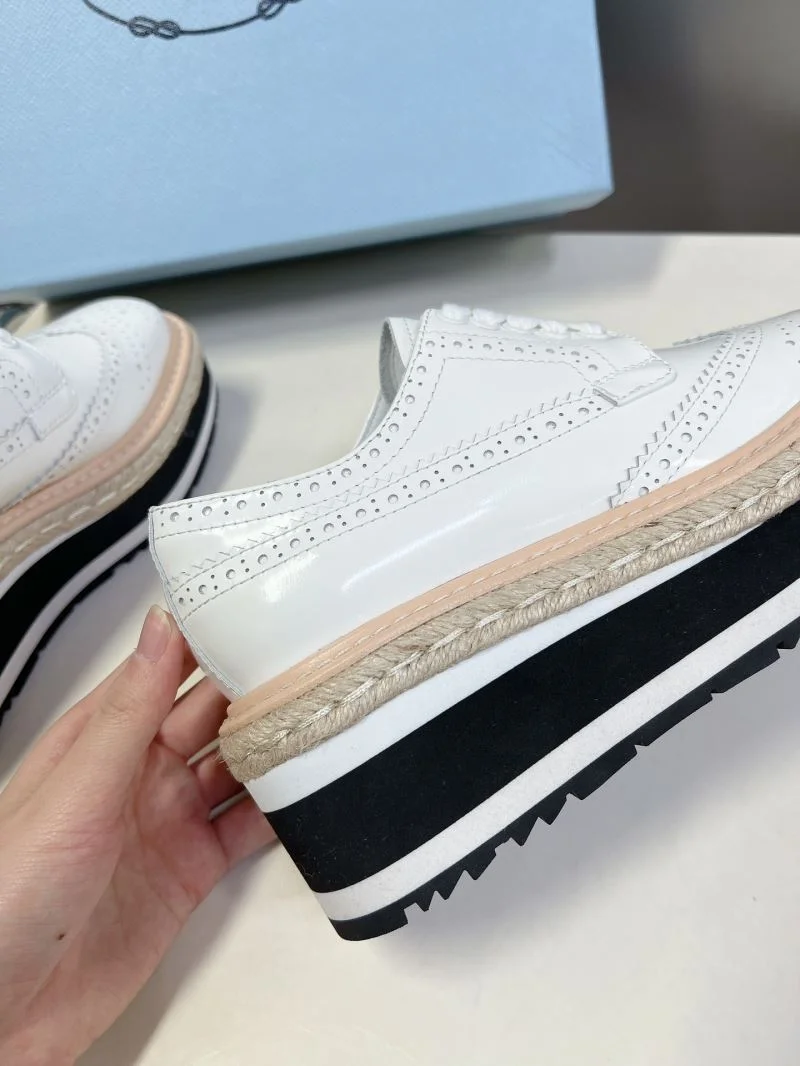 Prada Low Shoes Popular 34426
