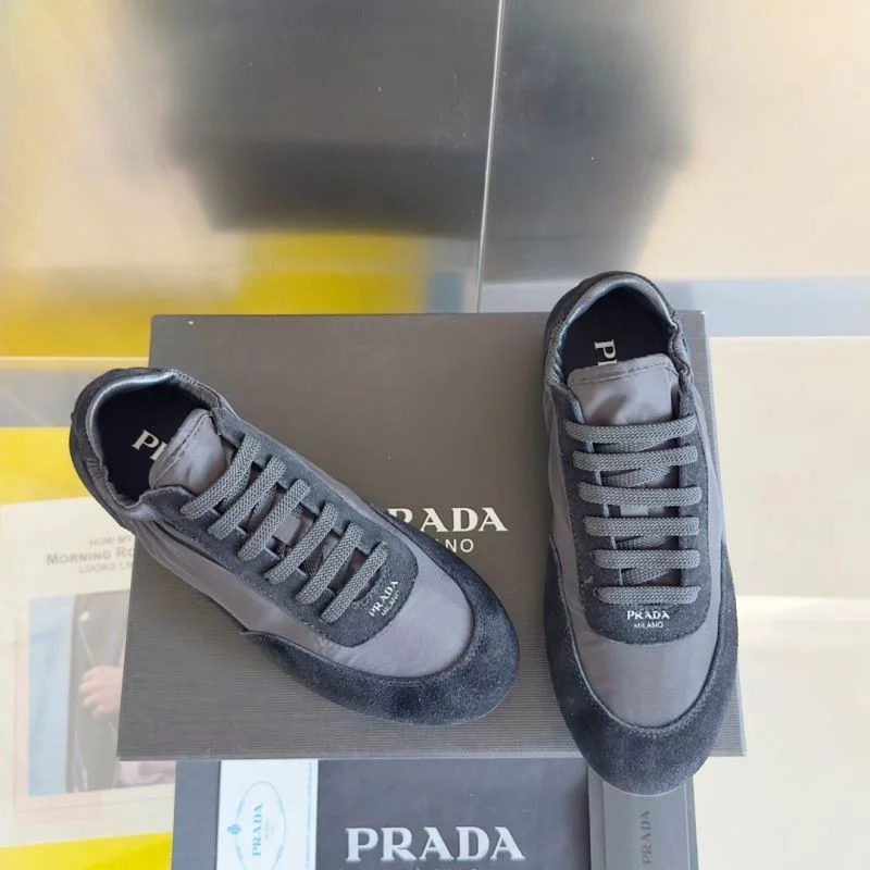 Prada Low Shoes Flexible 34413