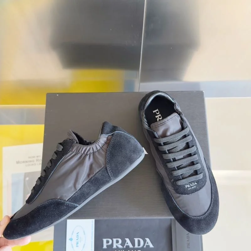 Prada Low Shoes Flexible 34413