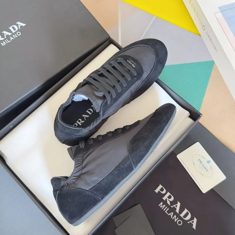 Prada Low Shoes Flexible 34413