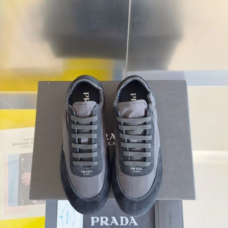 Prada Low Shoes Flexible 34413