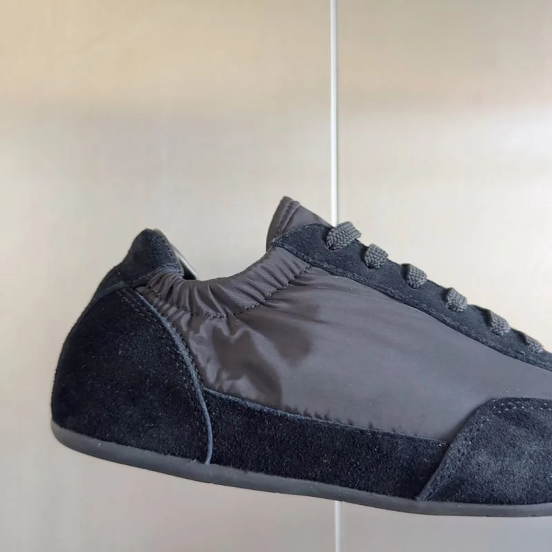 Prada Low Shoes Flexible 34413