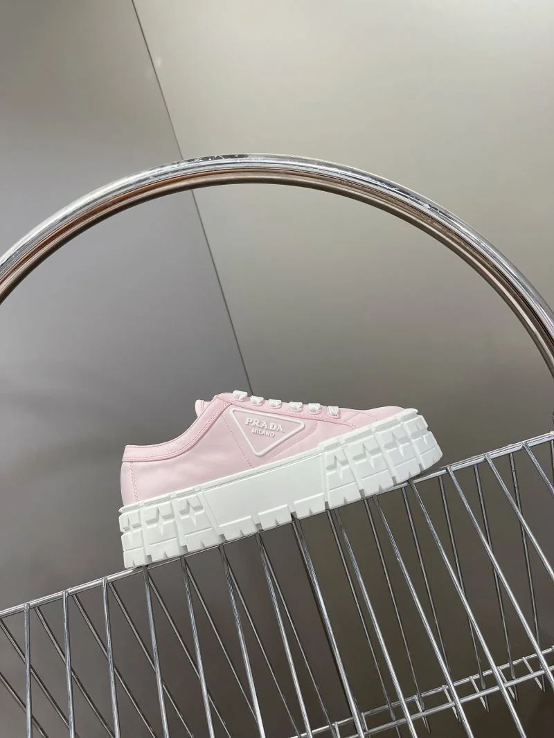 Prada Low Shoes MultiPurpose 34417