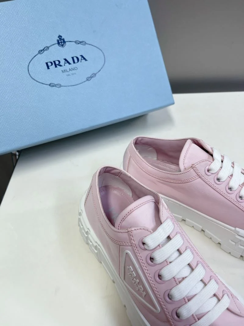 Prada Low Shoes MultiPurpose 34417