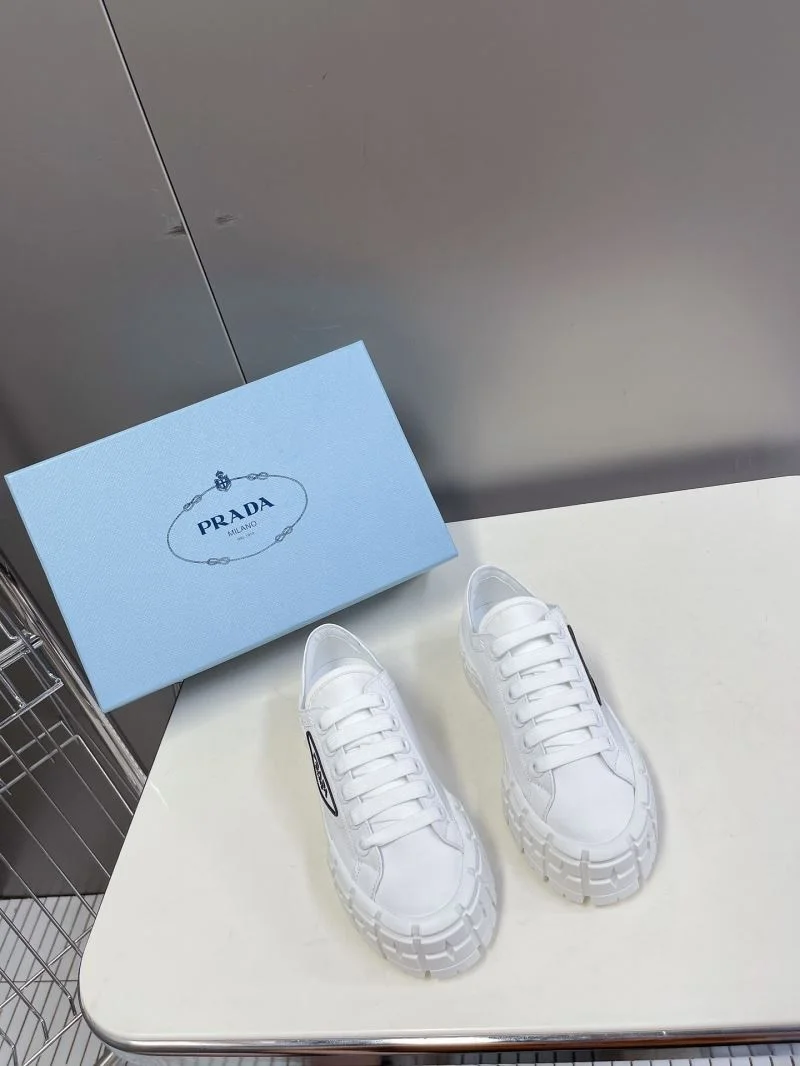 Prada Low Shoes Refined 34406