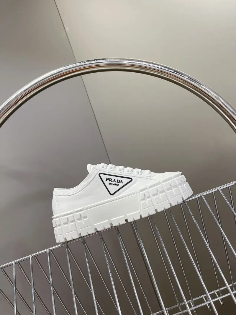 Prada Low Shoes Refined 34406