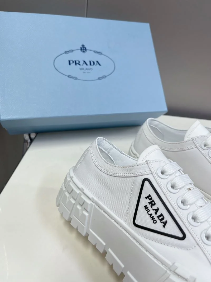 Prada Low Shoes Refined 34406