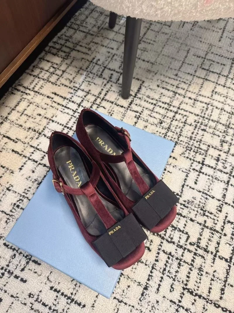 Packable Prada Low Shoes 34400
