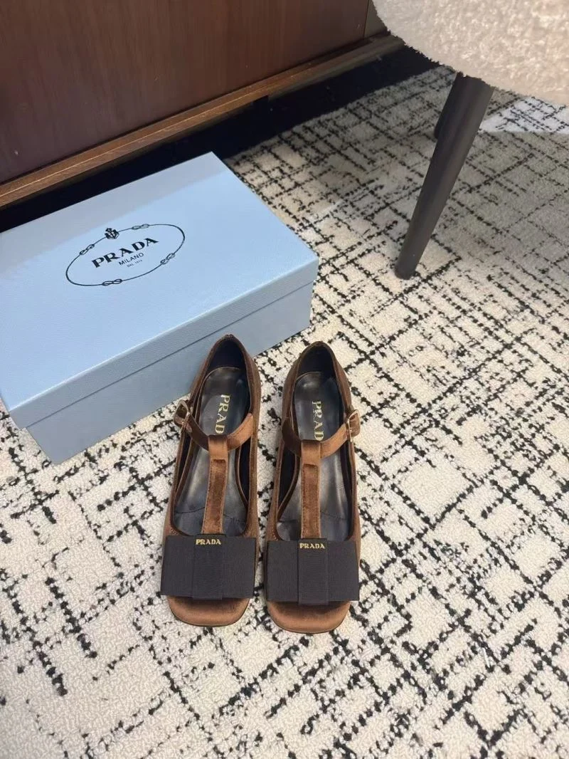 Upgraded Prada Low Shoes 34399
