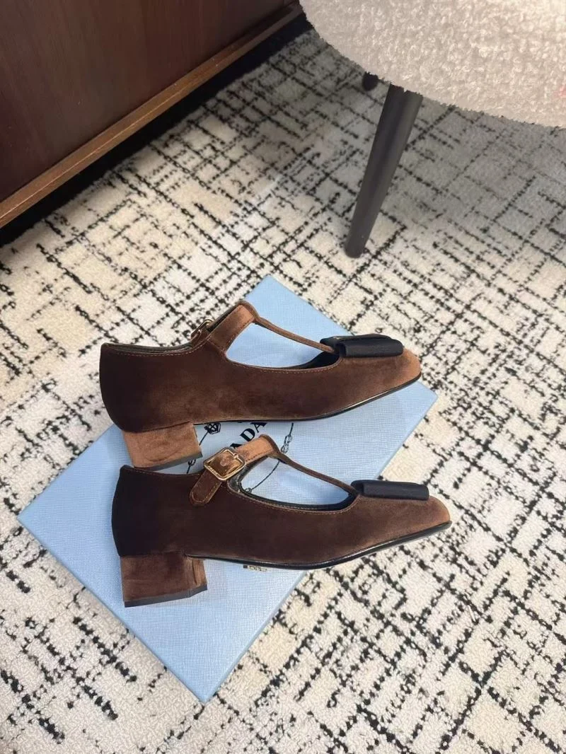 Upgraded Prada Low Shoes 34399