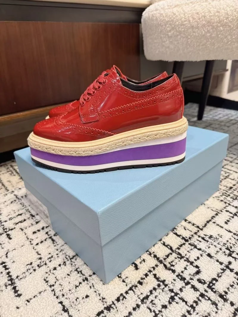Prada Low Shoes Lightweight 34404