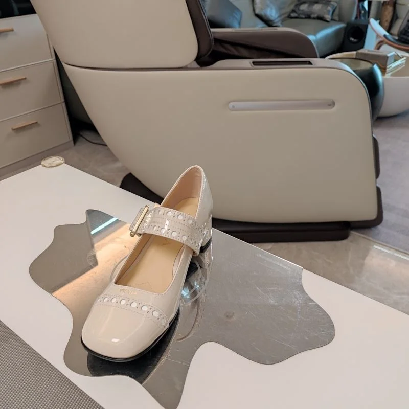 GoAnywhere Prada Low Shoes 34374
