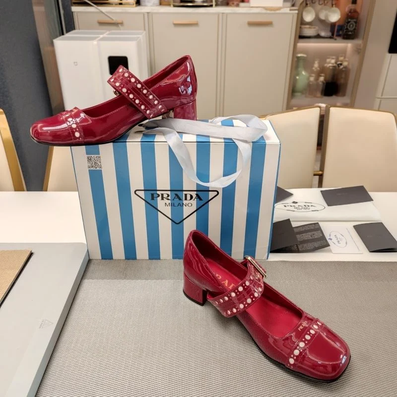 Prada Low Shoes Trendy 34379