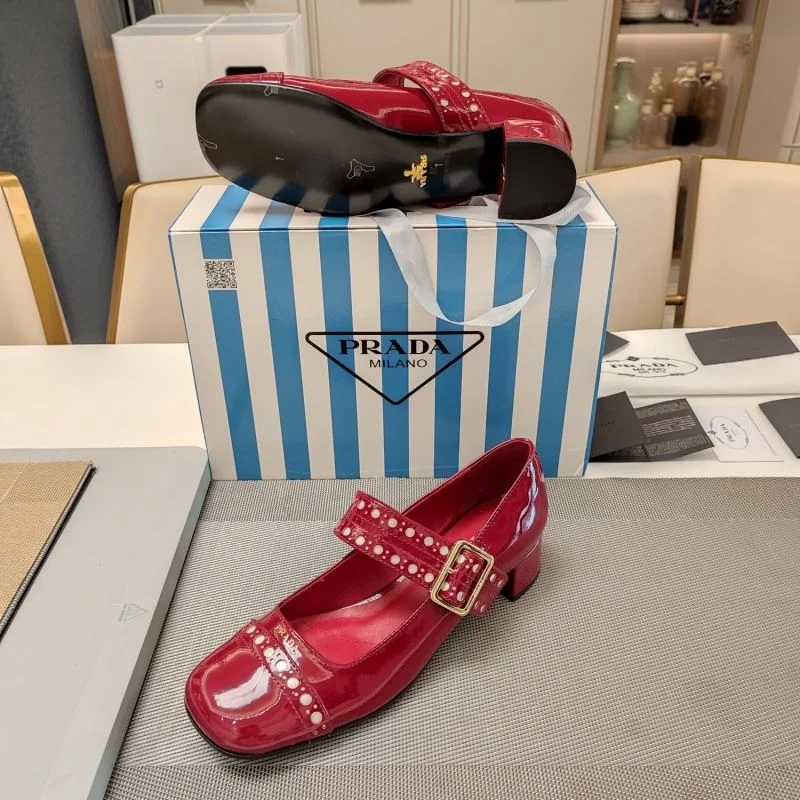 Prada Low Shoes Trendy 34379