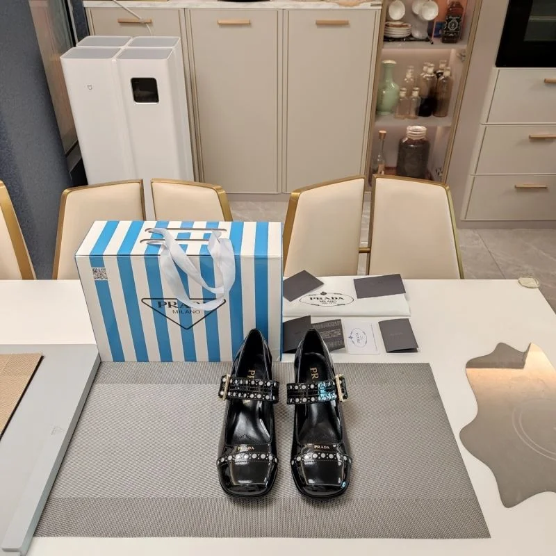 Prada Low Shoes Neat 34363