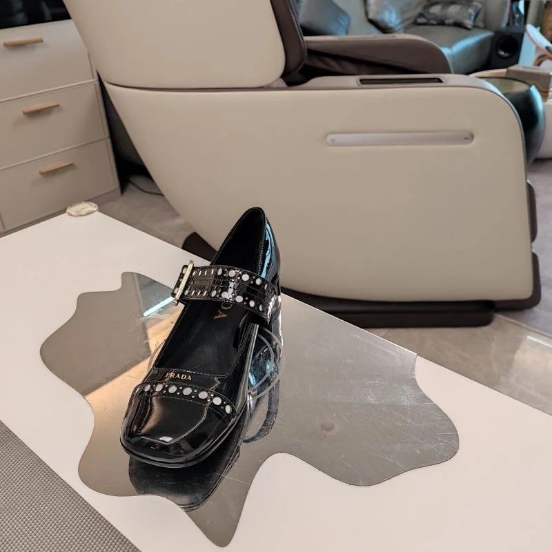 Prada Low Shoes Neat 34363