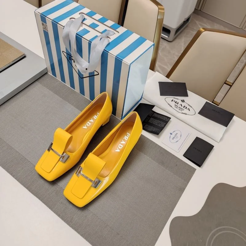 Prada Low Shoes Bold 34383