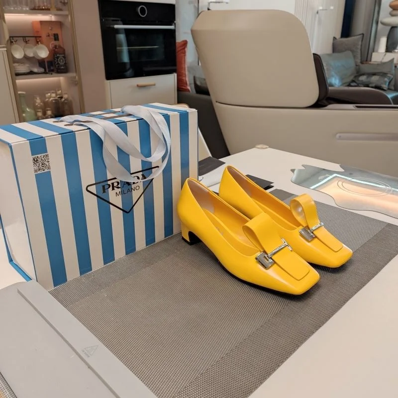 Prada Low Shoes Bold 34383