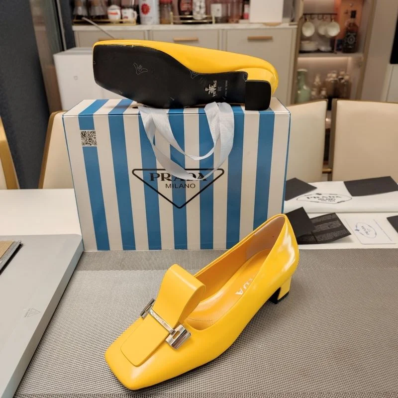 Prada Low Shoes Bold 34383