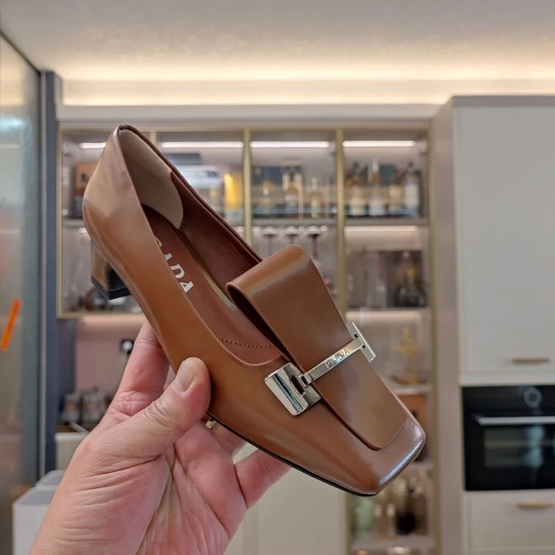 NewStyle Prada Low Shoes 34387