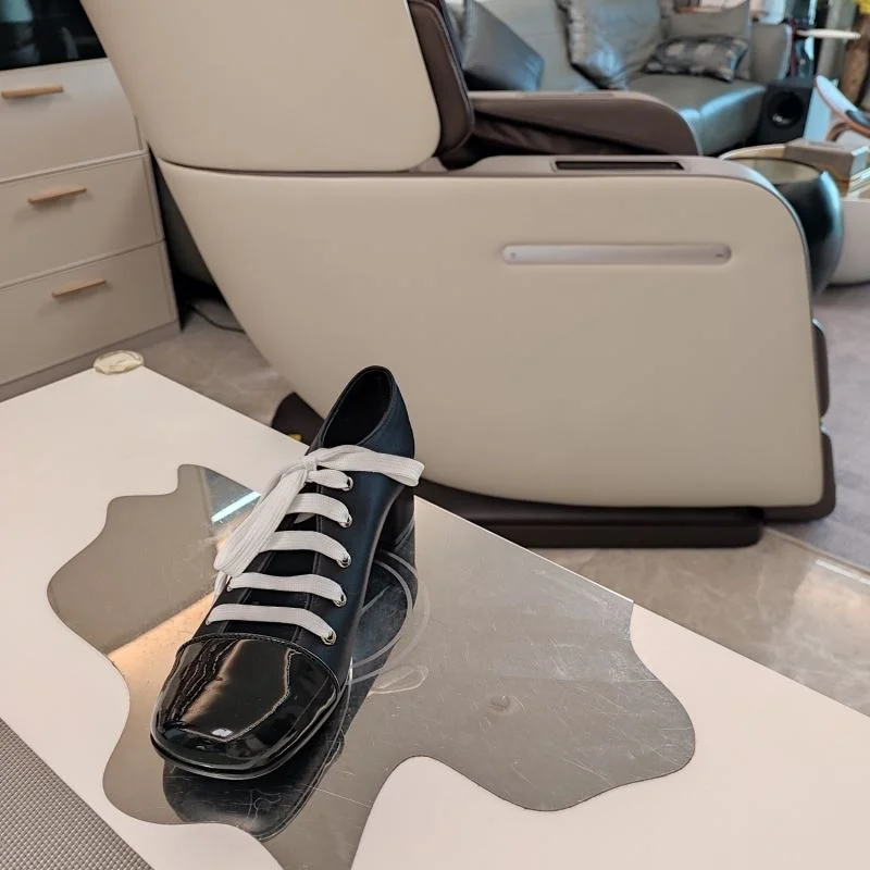 Minimalist Prada Low Shoes 34386