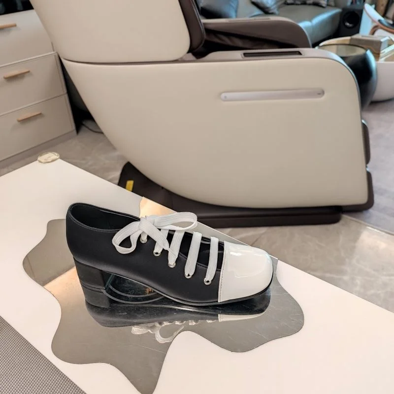 Prada Low Shoes EyeCatching 34373