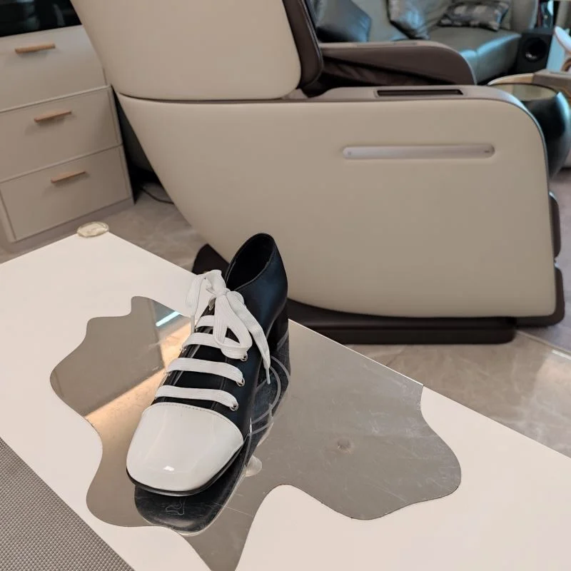 Prada Low Shoes EyeCatching 34373