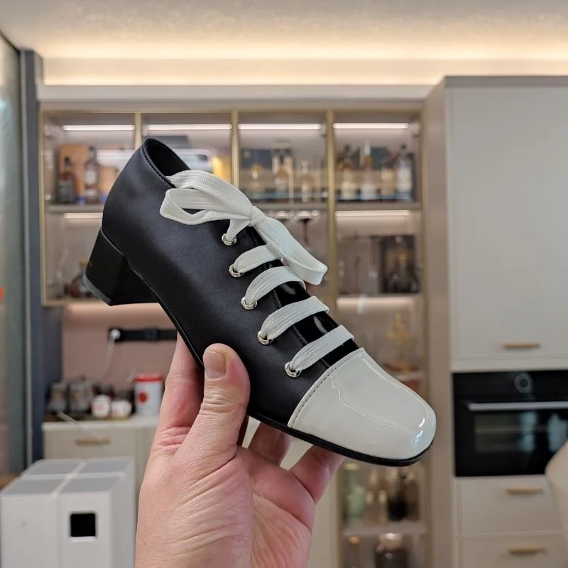 Prada Low Shoes EyeCatching 34373