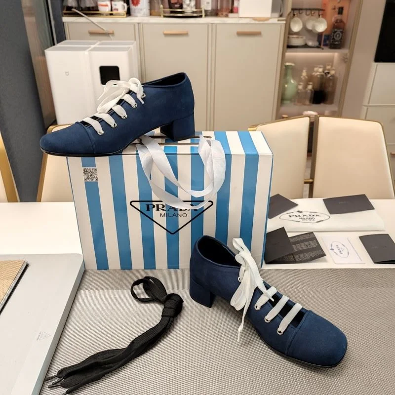 Prada Low Shoes Comfortable 34376