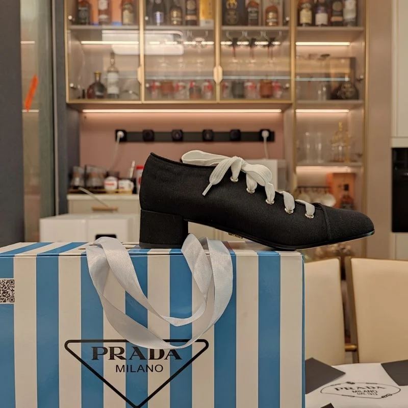 Prada Low Shoes EasyMatch 34390