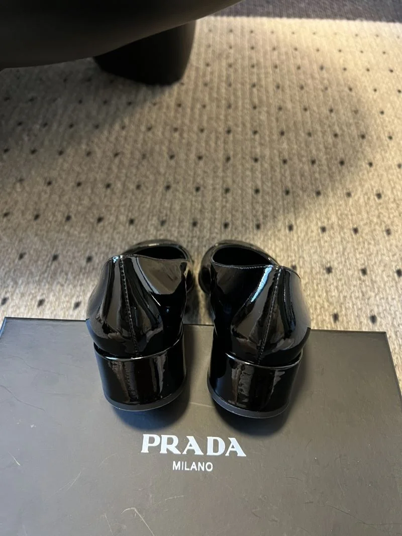 Prada Low Shoes Seasonal 34372